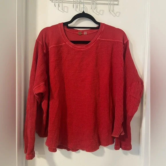 Free People One red Blake boxy cut thermal waffle knit long sleeve XS - Picture 3 of 6